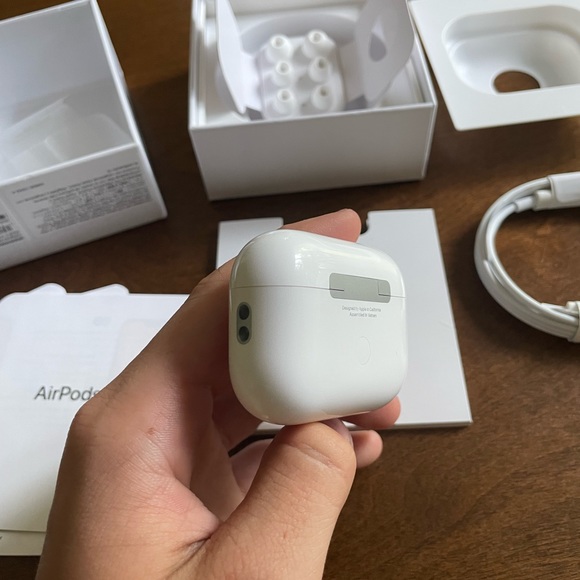 Apple AirPod - Picture 3 of 6